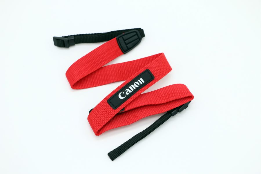 Ремень Canon красный (новый)