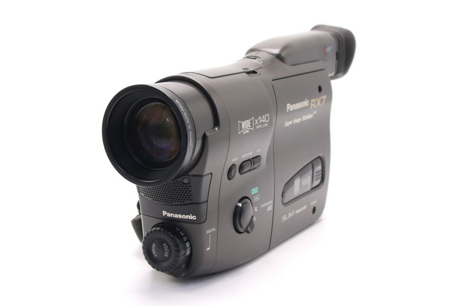 Видеокамера Panasonic RX7