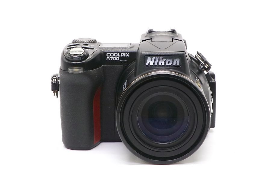 Nikon Coolpix 8700 в упаковке