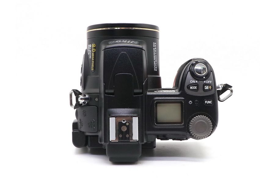 Nikon Coolpix 8700 в упаковке