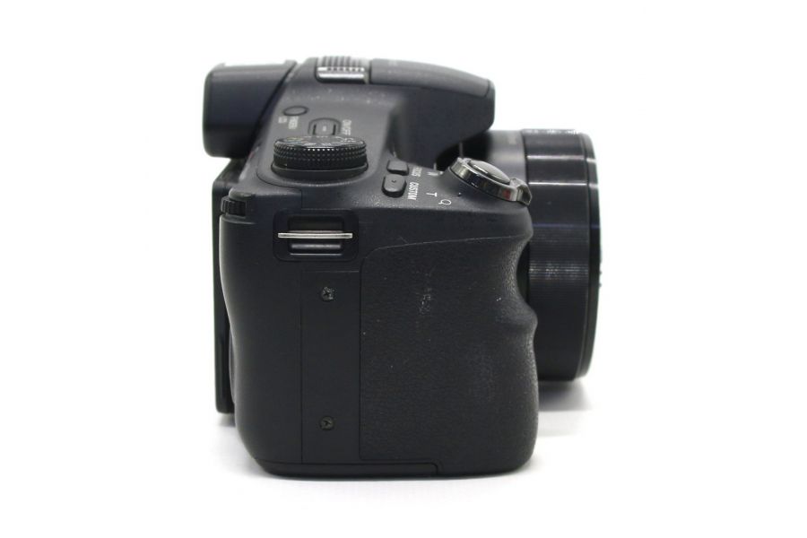 Sony Cyber-shot DSC-HX200V в упаковке