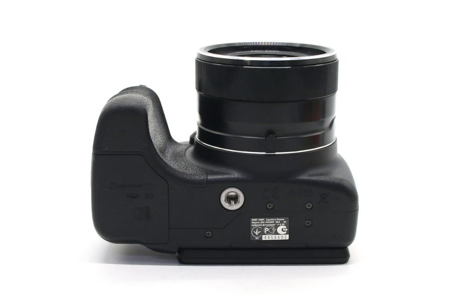 Sony Cyber-shot DSC-HX200V в упаковке