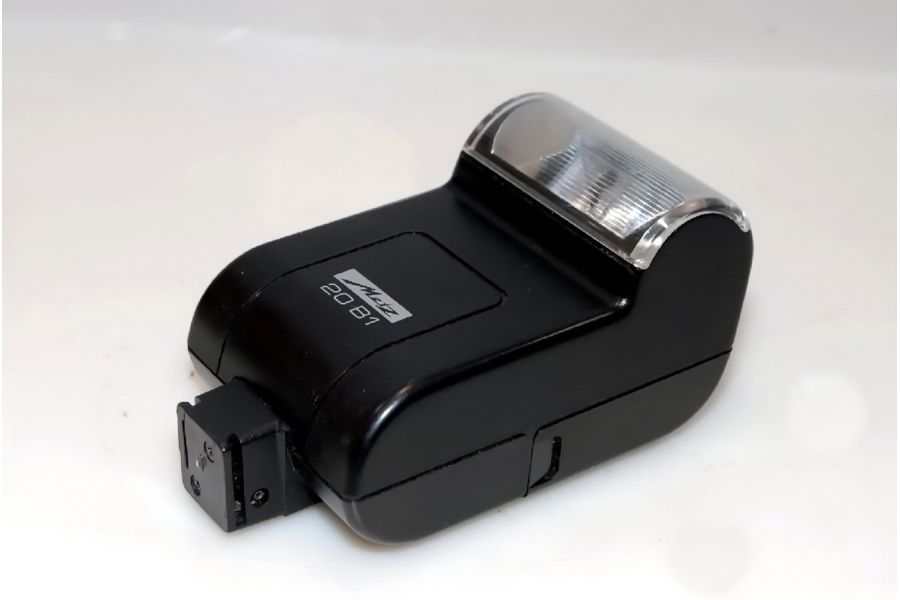 Фотовспышка Metz 20 B1 (Germany, 2001)