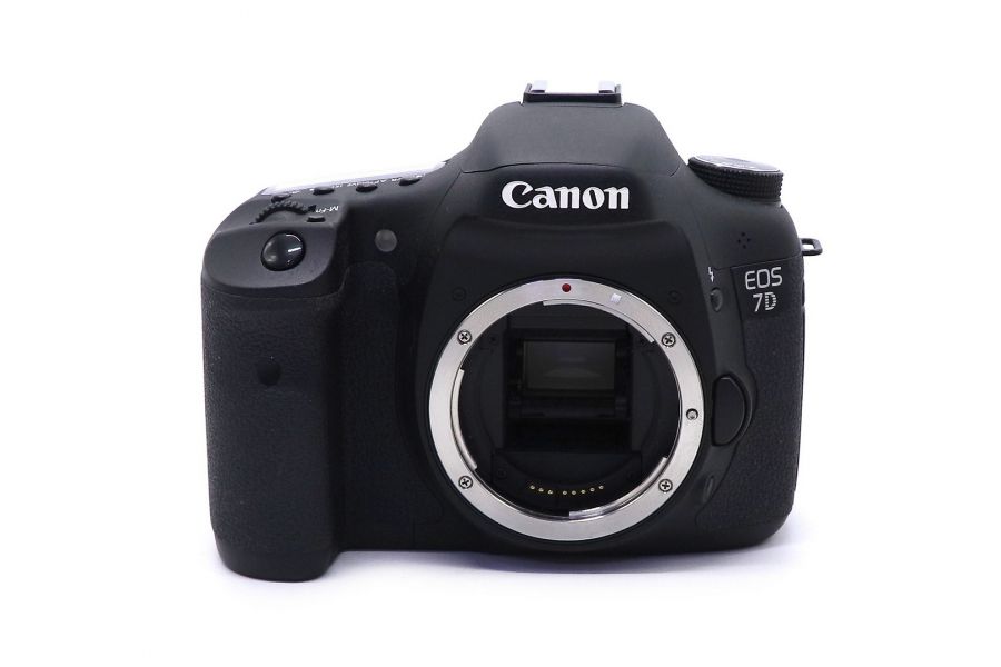Canon EOS 7D body в упаковке (пробег 14030 кадров)