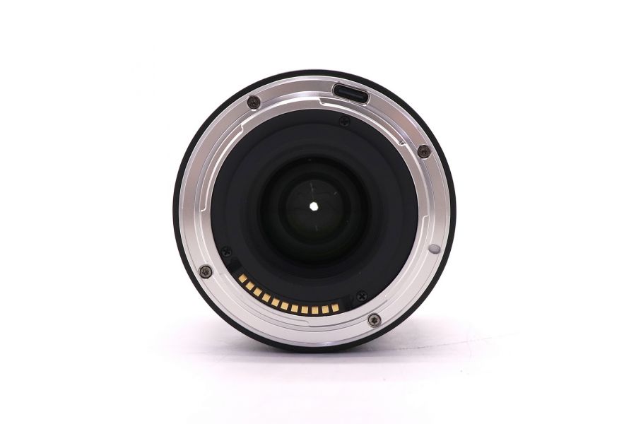 Объектив Viltrox 40mm f/2.5 для Nikon Z в упаковке 