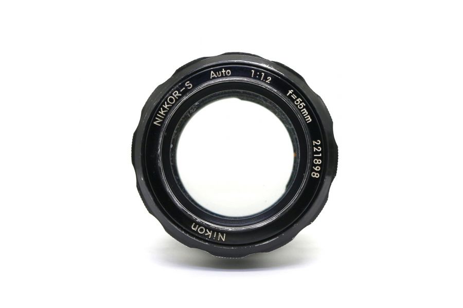 Nikon 55mm f/1.2 Nikkor-S Auto (Japan, 1965)