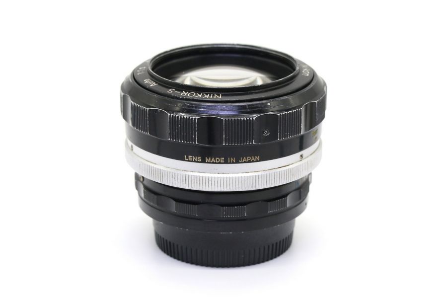 Nikon 55mm f/1.2 Nikkor-S Auto (Japan, 1965)