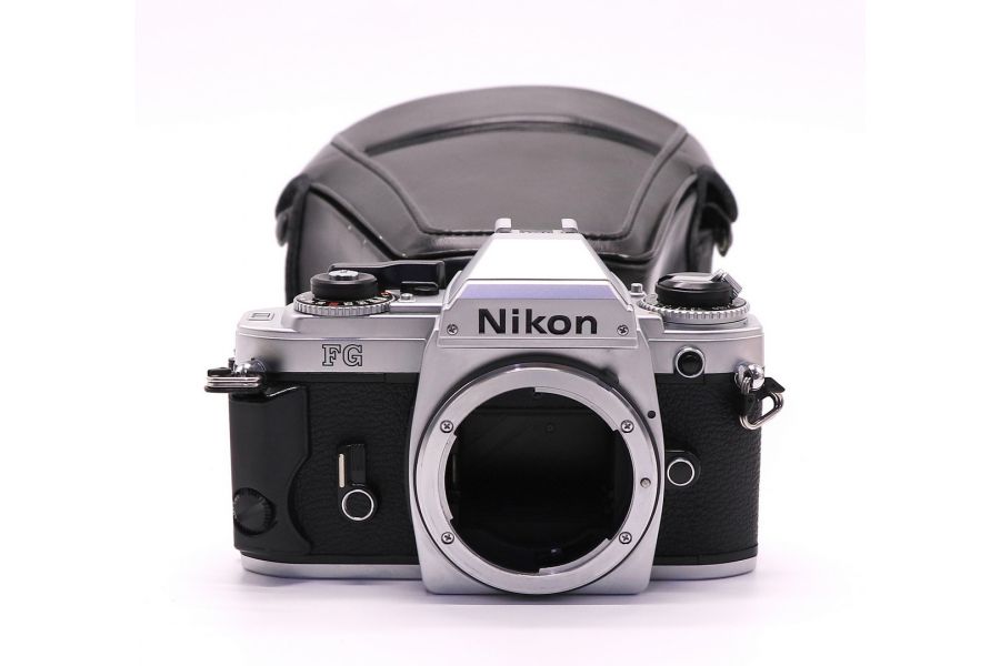 Nikon FG body (Japan, 1984)