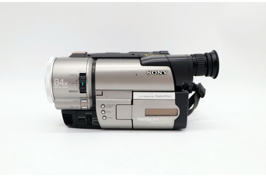 Видеокамера Sony CDD-TRV300E
