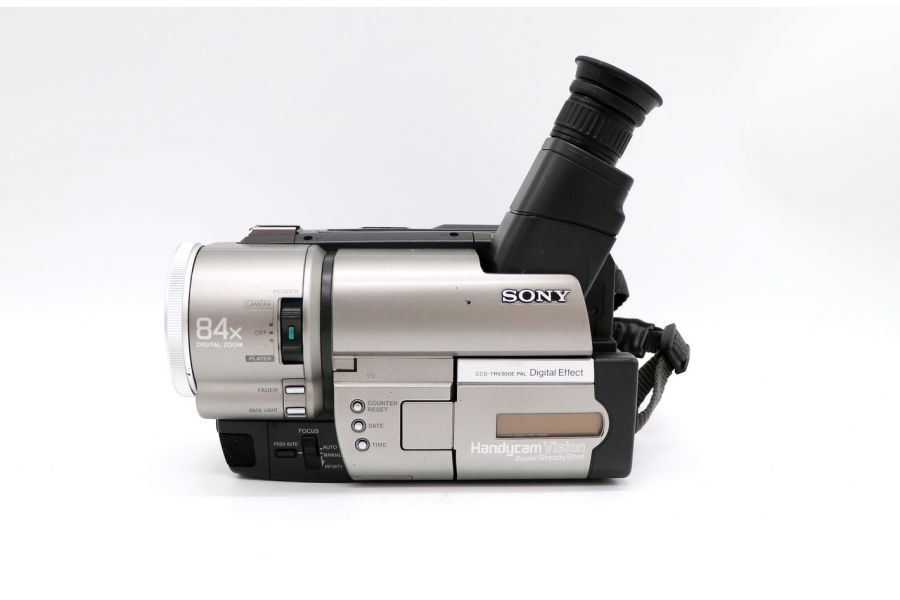 Видеокамера Sony CDD-TRV300E