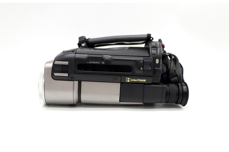 Видеокамера Sony CDD-TRV300E