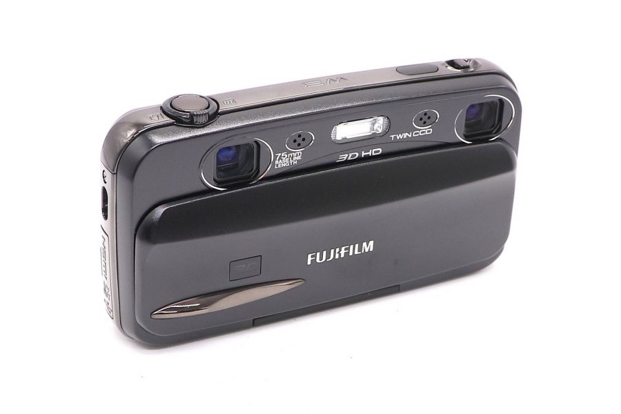 Fujifilm FinePix Real 3D W3 в упаковке new