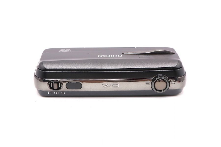 Fujifilm FinePix Real 3D W3 в упаковке new