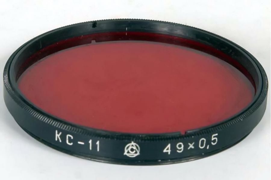 Светофильтр КС 11 49х0,75 (СССР,1986)