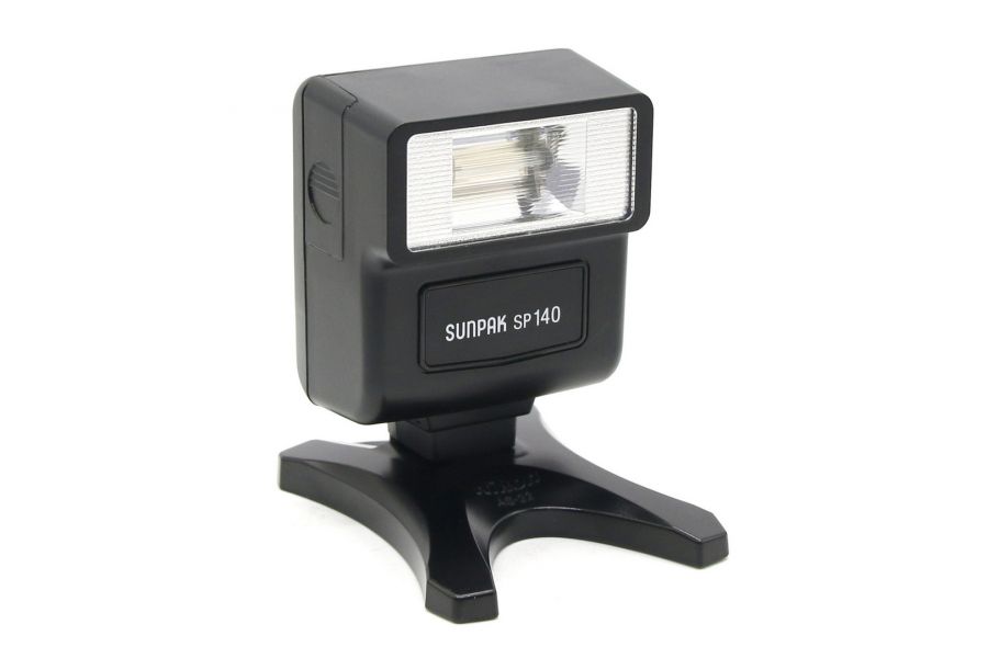 Фотовспышка Sunpak SP140 в упаковке