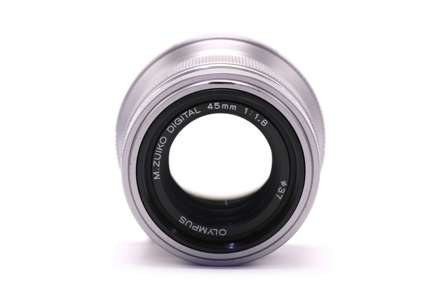 Olympus M.Zuiko 45mm f/1.8