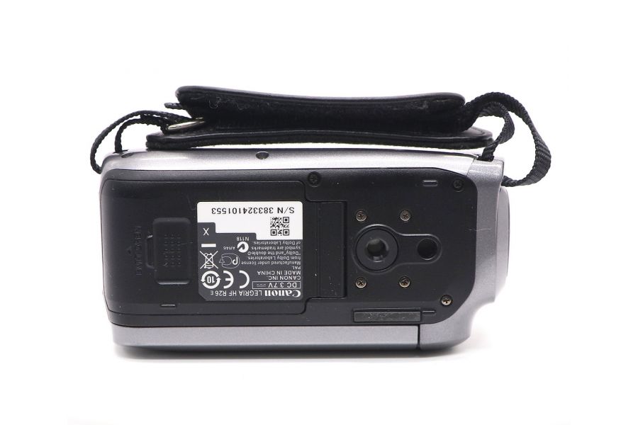 Видеокамера Canon LEGRIA HF R26 в упаковке