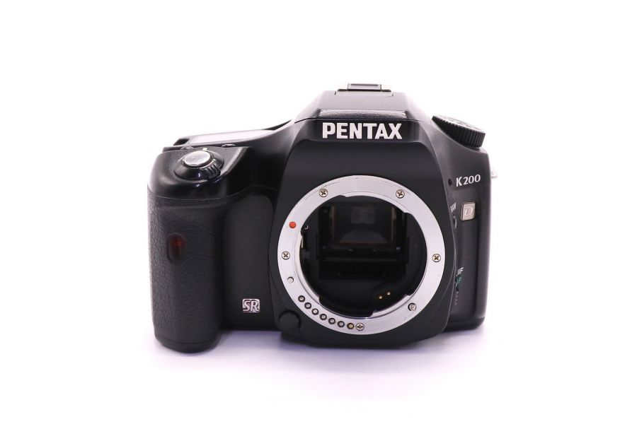 Pentax K200D body (пробег 31895 кадров)