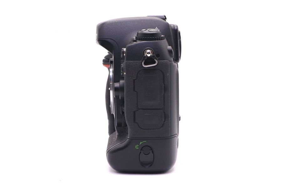 Nikon D2Xs body (пробег 31245 кадров)