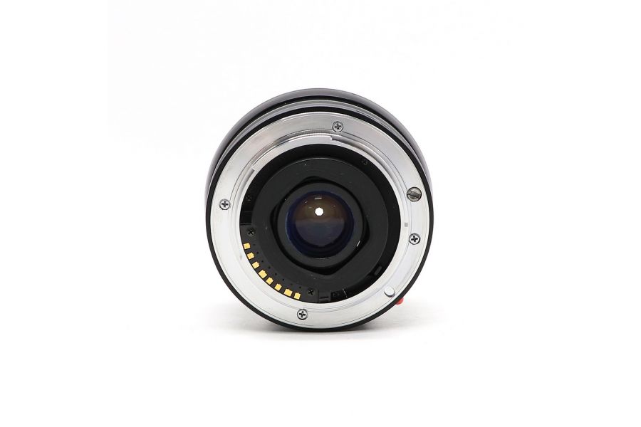 Minolta AF 28-105mm f/3.5-4.5 Xi