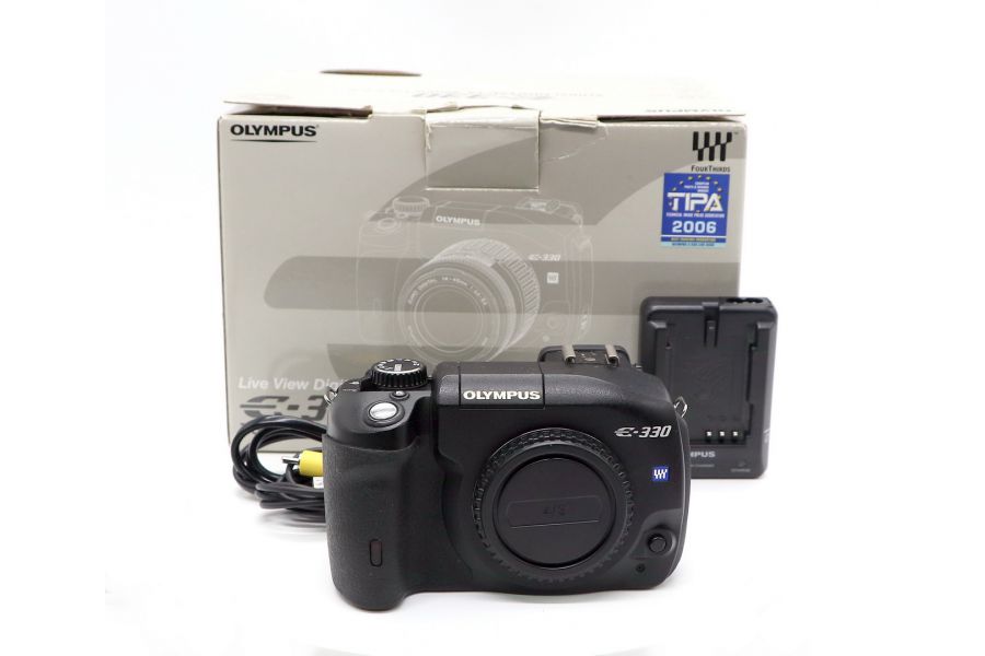 Olympus E-330 body в упаковке (пробег 16000 кадров)