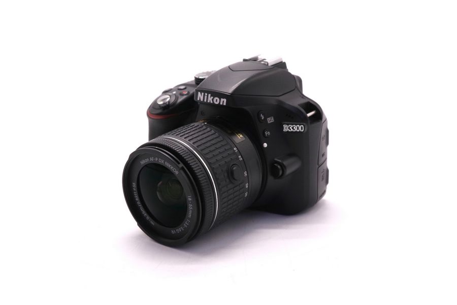 Nikon D3300 kit в упаковке (пробег 1715 кадров)