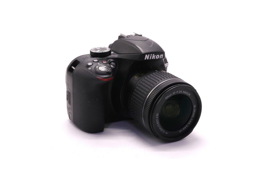 Nikon D3300 kit в упаковке (пробег 1715 кадров)