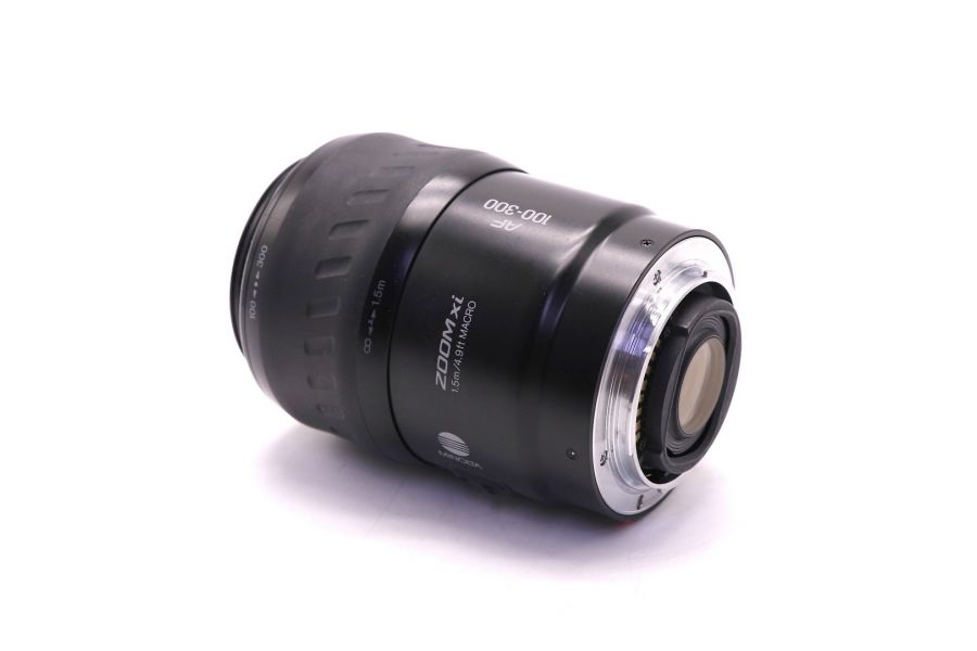 Minolta AF 100-300mm/4.5(32)-5.6 Zoom xi