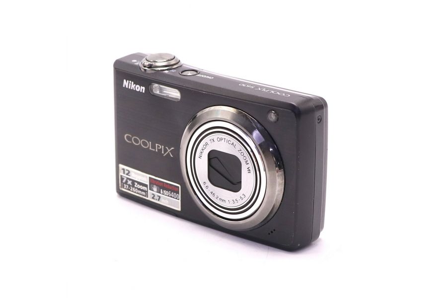 Nikon Coolpix S630 в упаковке