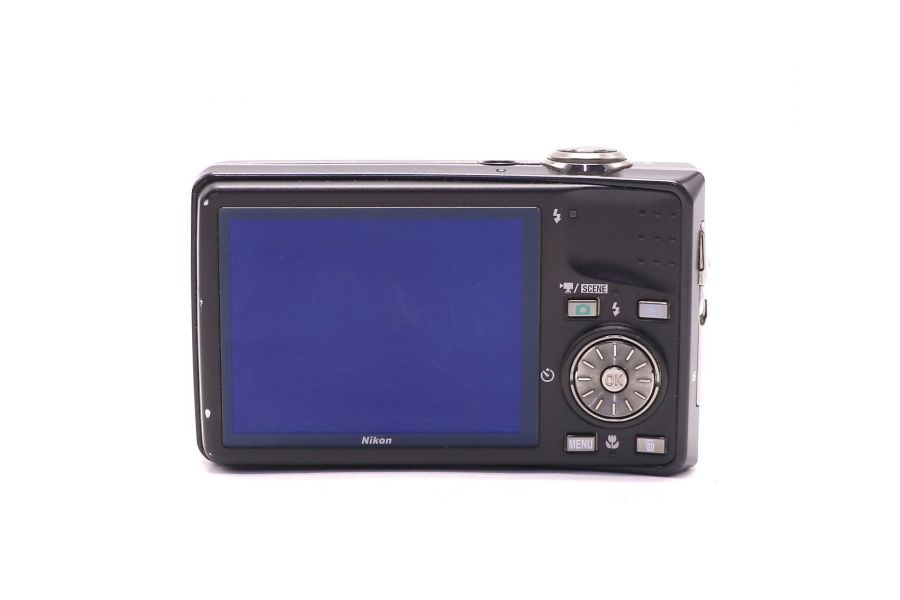 Nikon Coolpix S630 в упаковке