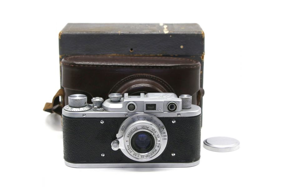 Зоркий + Индустар 22 в упаковке (СССР, 1955)