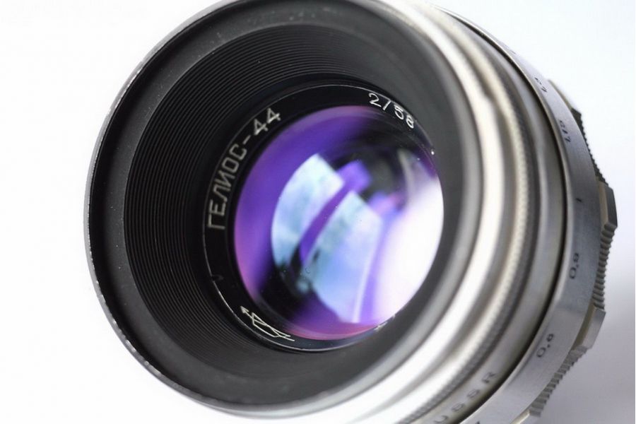 Редкость Гелиос 44 2/58 для Canon, 13 лепестков