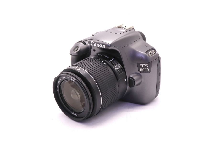 Canon EOS 1100D kit gray в упаковке (пробег 590 кадров)