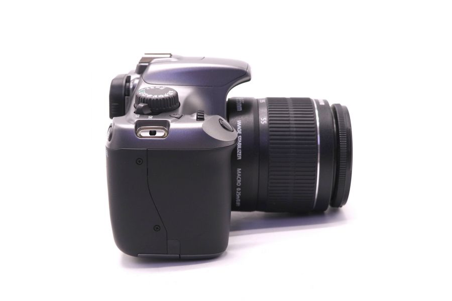 Canon EOS 1100D kit gray в упаковке (пробег 590 кадров)