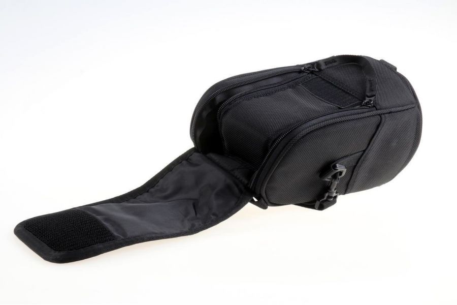 Сумка для объектива Nikon CL-M3