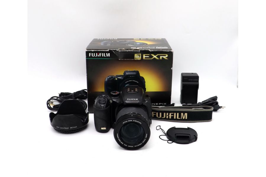 Fujifilm FinePix S200EXR