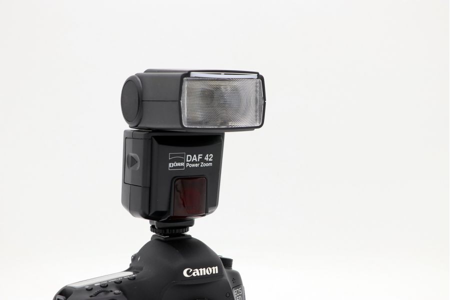 Фотовспышка Dorr Daf 42 Power Zoom for Nikon