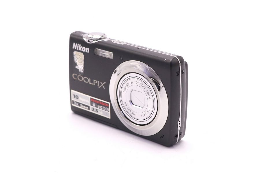 Nikon Coolpix S220