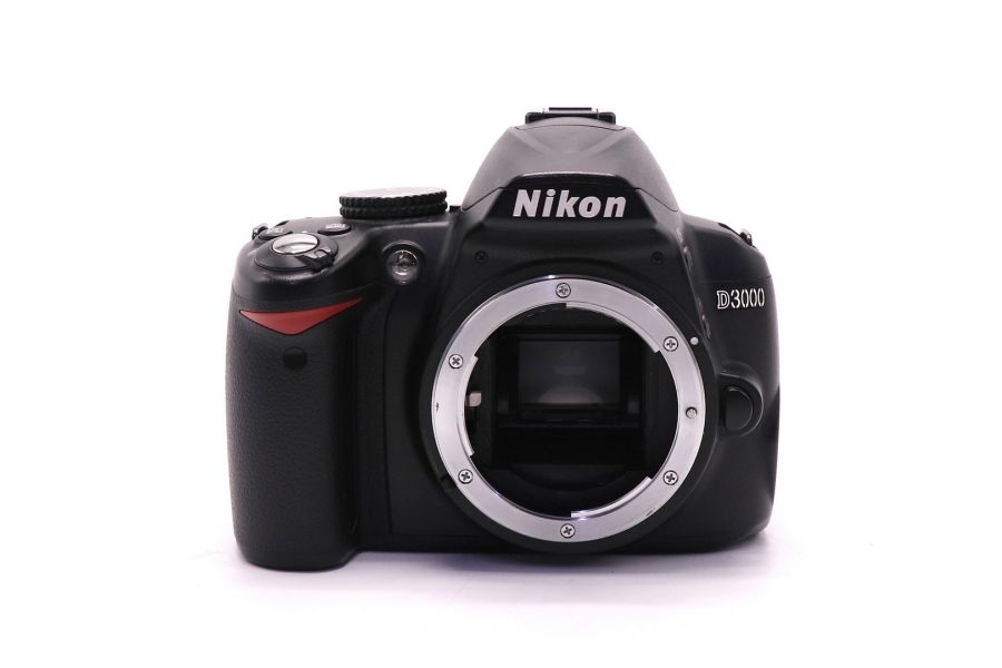Nikon D3000 body (пробег 12500 кадров)