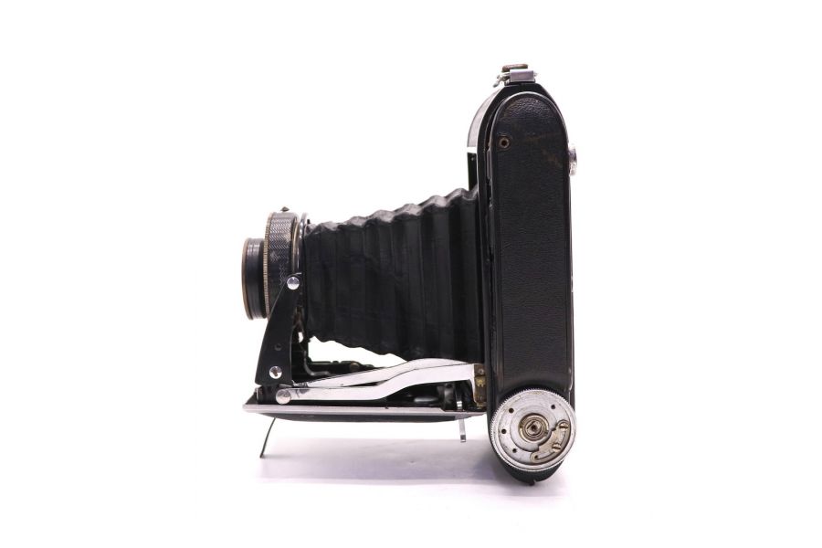 Voigtlander Bessa + Voigtlander Braunschweig Heliar f/3.5 105mm