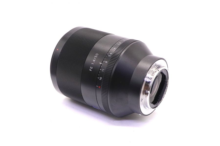 Sony Planar T* FE 50mm 1.4 ZA Carl Zeiss 