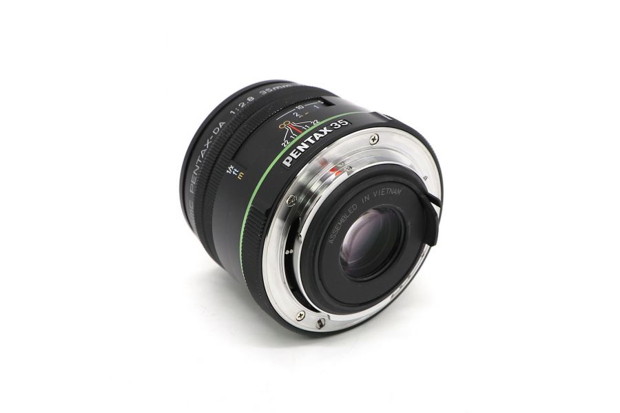 Pentax-DA SMC 35mm f/2.8 Macro Limited в упаковке
