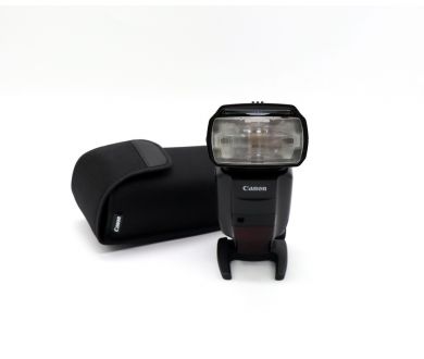 Фотовспышка Canon Speedlite 600EX