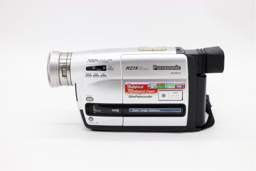 Видеокамера Panasonic NV-RZ15EN