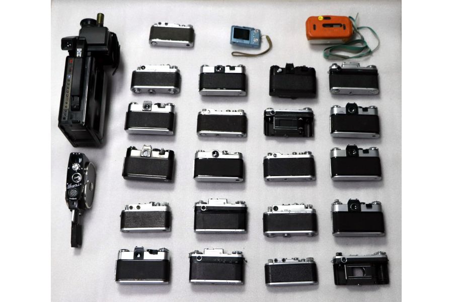 Фотоаппараты (25 штук) и принадлежности №14