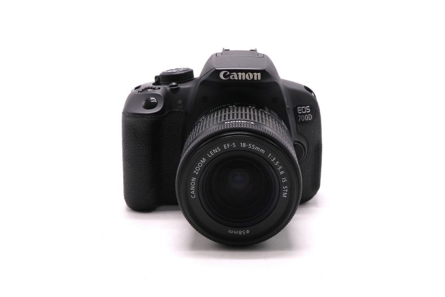 Canon EOS 700D kit (пробег 67310 кадров)