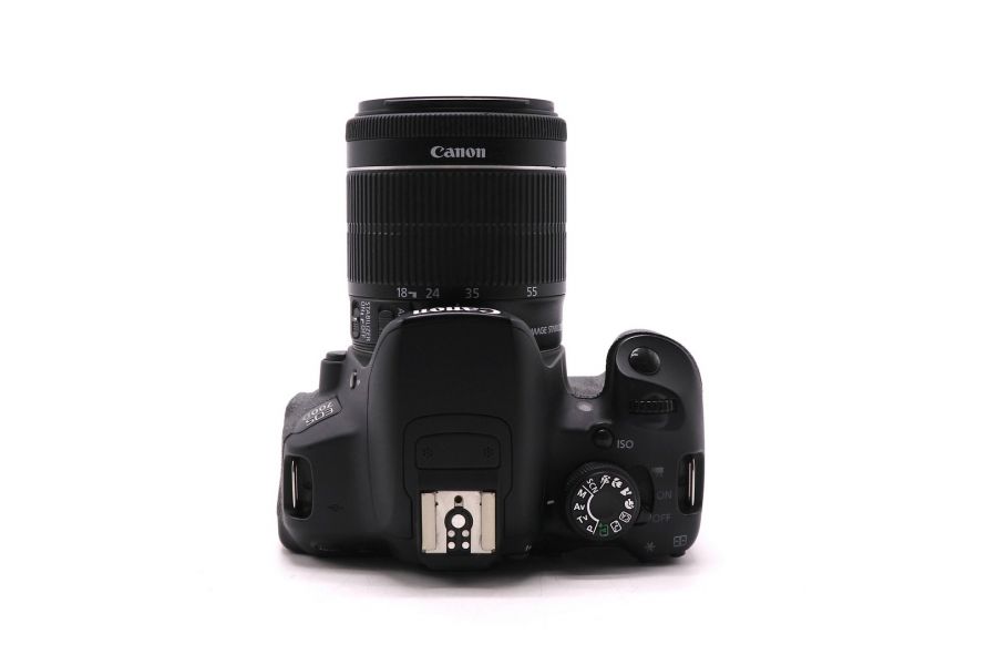 Canon EOS 700D kit (пробег 67310 кадров)