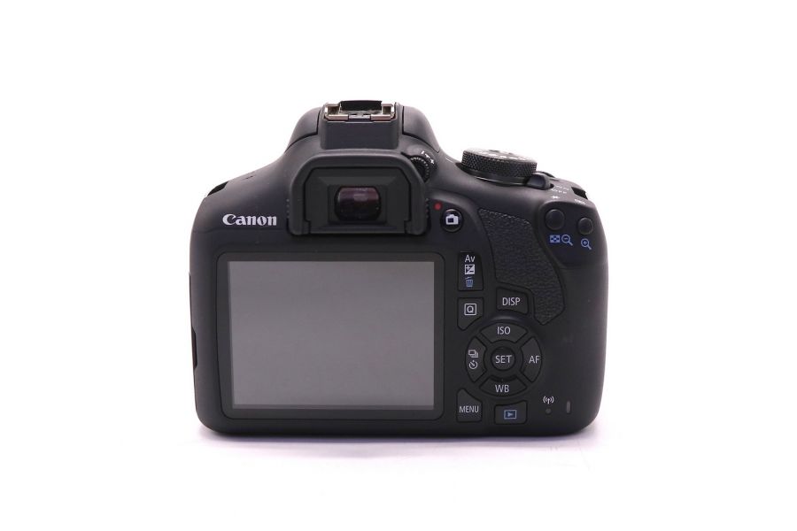 Canon EOS 2000D kit (пробег 5045 кадров)