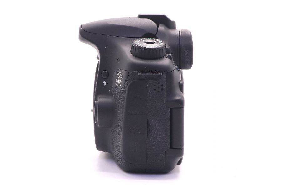 Canon EOS 60D body в упаковке (пробег 8340 кадров)