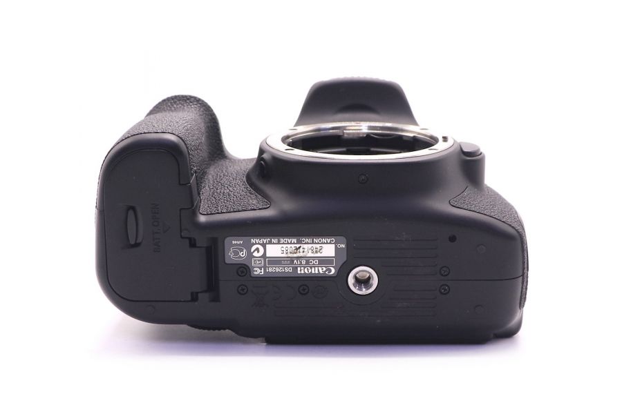 Canon EOS 60D body в упаковке (пробег 8340 кадров)